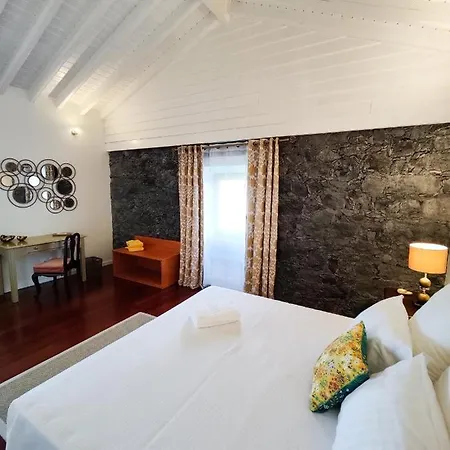 Adega De Flores Holiday home Capelas